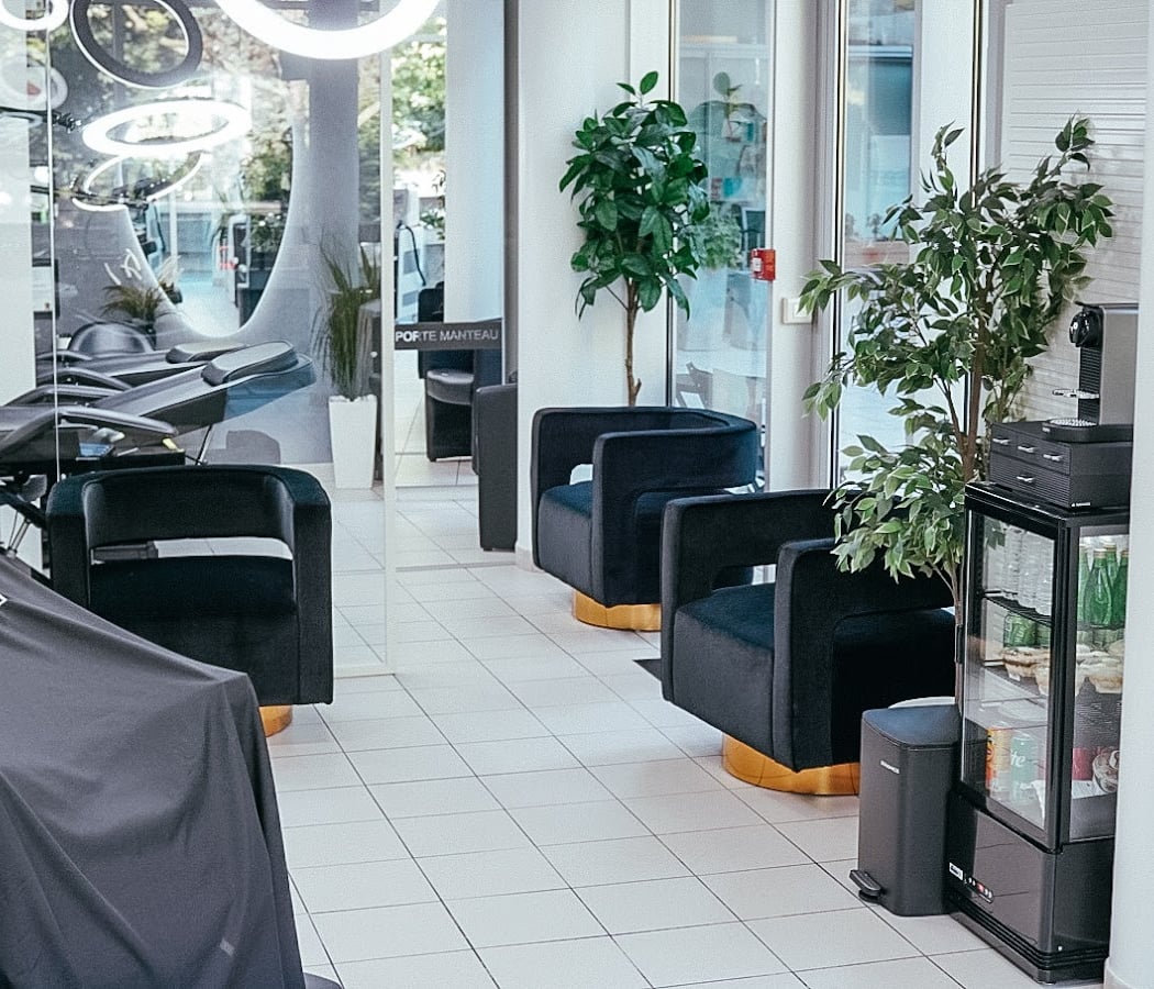 SPACE ONE - Coiffure & Esthetique 3